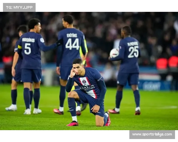 法甲巴黎圣日耳曼豪取联赛七连胜紧追榜首朗斯